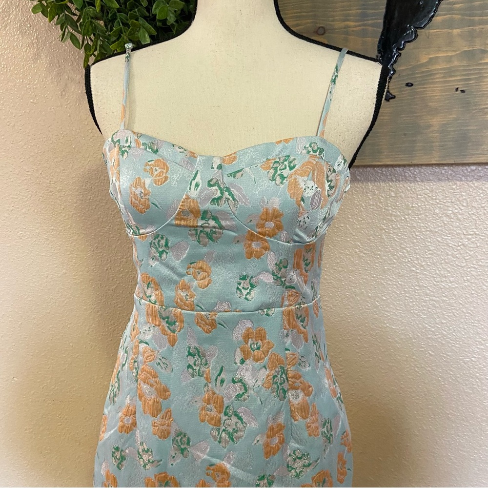 NWOT Lulus Enviable Aesthetic Light Blue Floral Jacquard Bustier Midi Dr… - Picture 3 of 11
